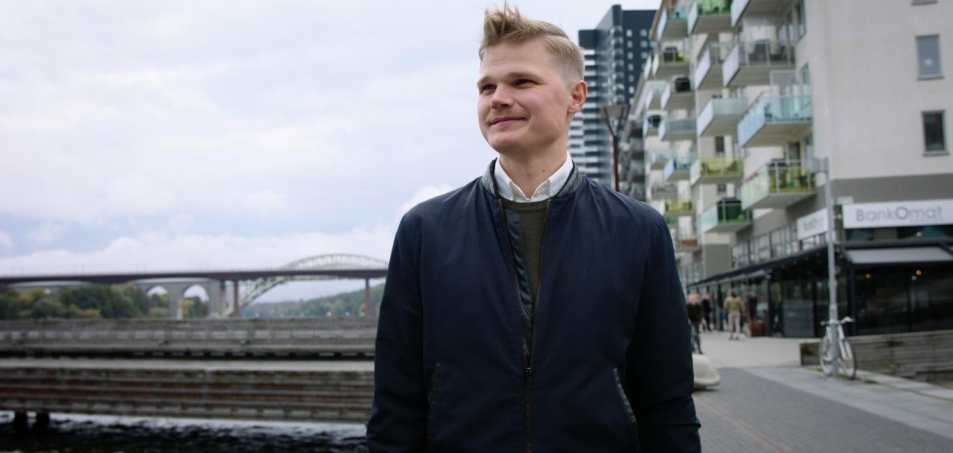Johan_Almgren_Headshot.jpg