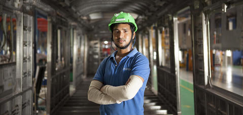 Worker posing in Sri City site, India ©Alstom/ CAPA - Stalin RAMESH Worker posing in Sri City site, India