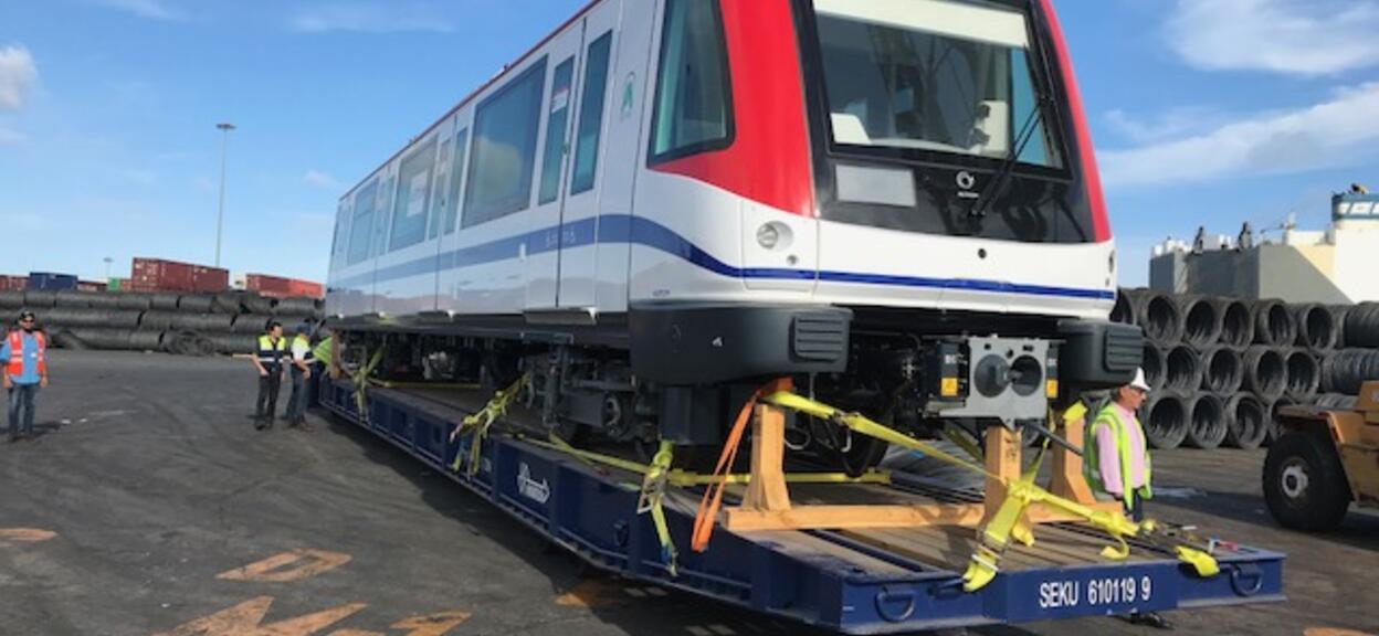Entrega de los primeros trenes para la Línea 2B del Metro de Santo Domingo