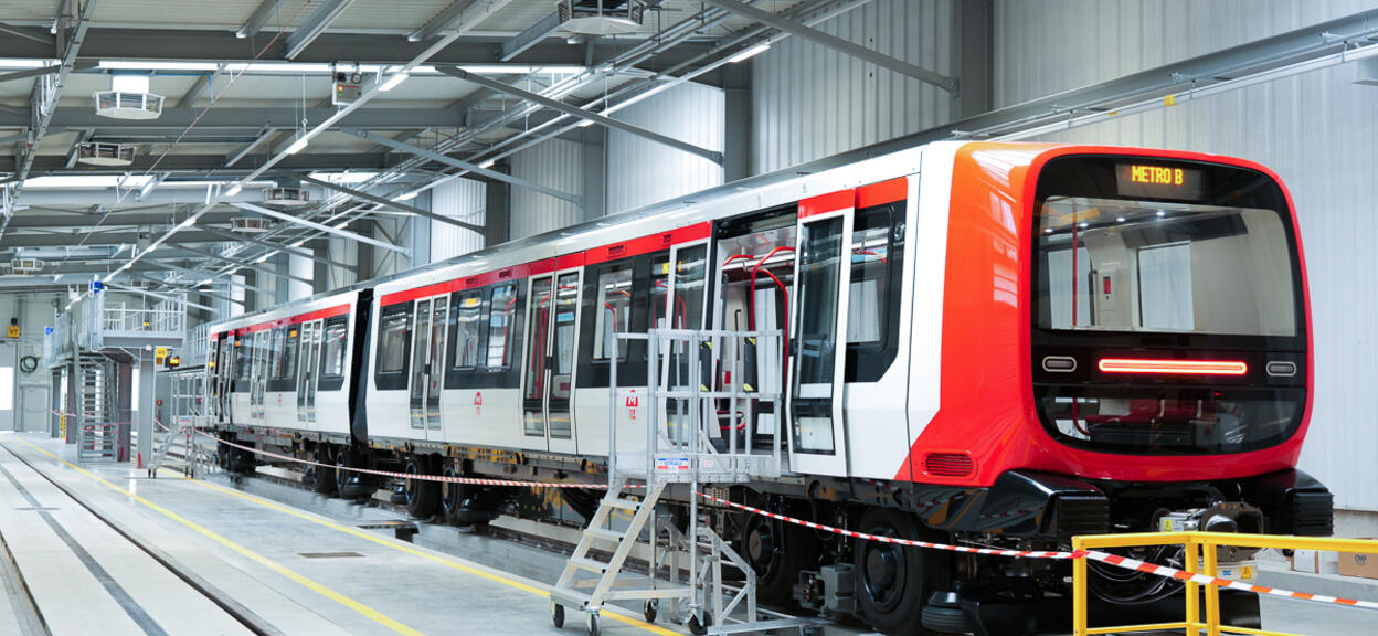 Présentation de la première rame de nouvelle génération du métro de Lyon