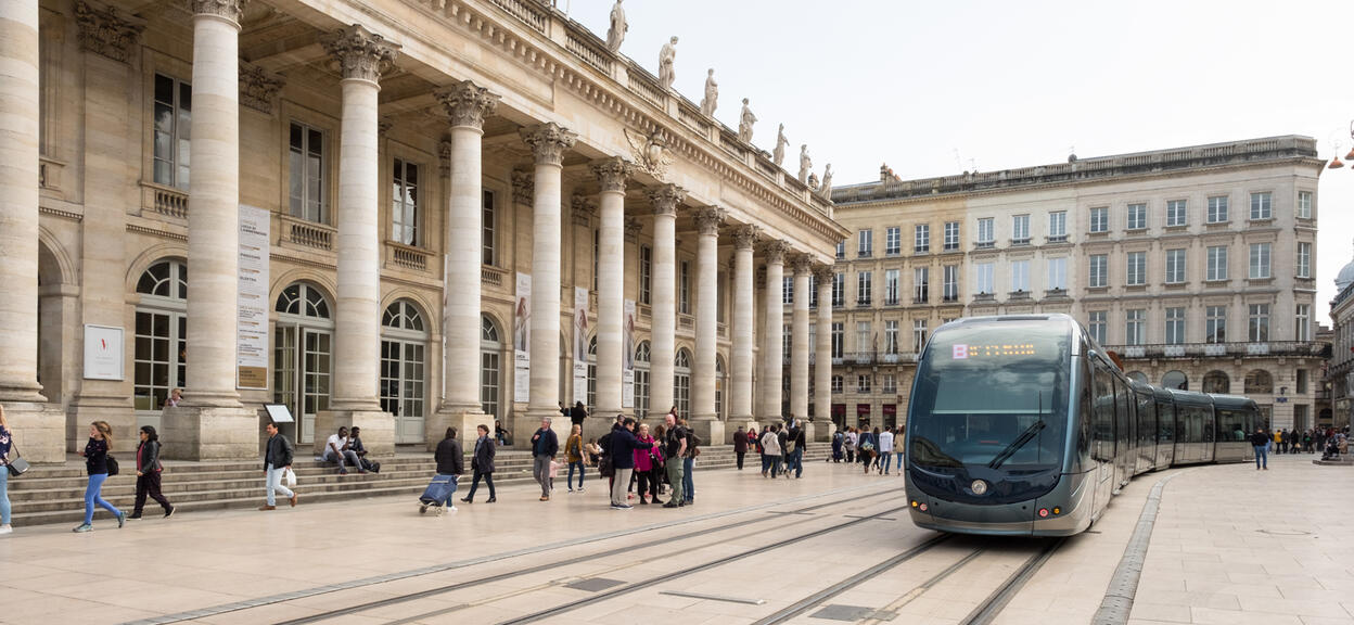 Citadis Bordeaux Copyright TOMA - Richard Nourry CID 159691.jpg