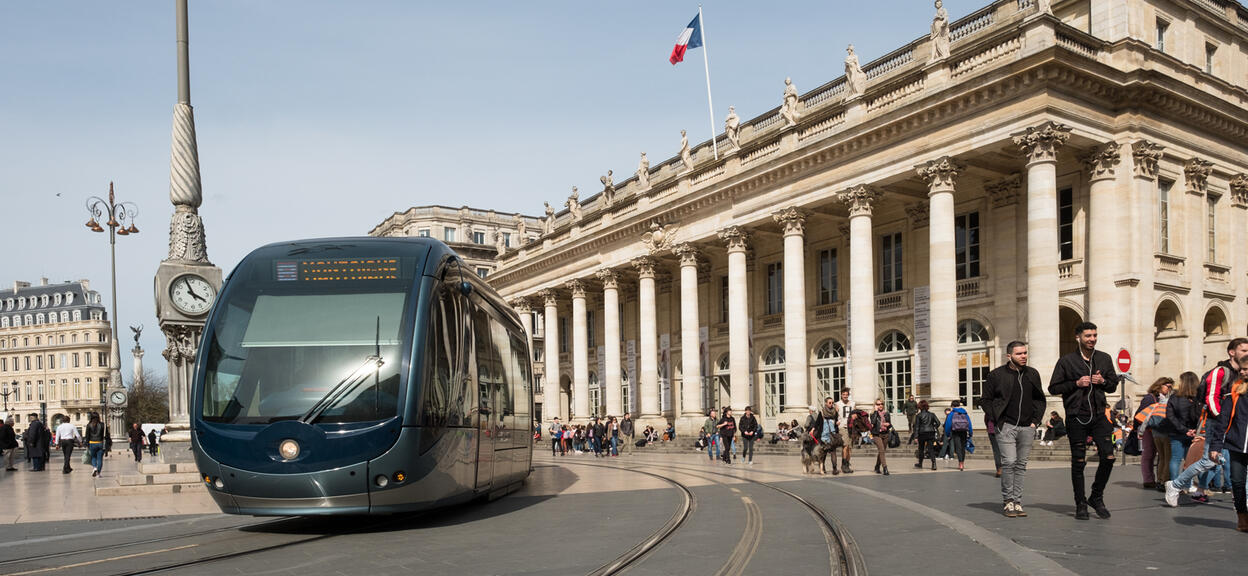 Citadis Bordeaux Copyright TOMA - Richard Nourry CID 159697.jpg
