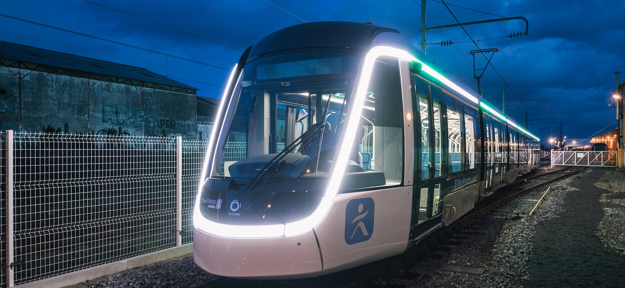 3⁄4 Front view of the Citadis T9 Tramway with IDFM logo and exterior lightning signature. La Rochelle. France. November 2019.