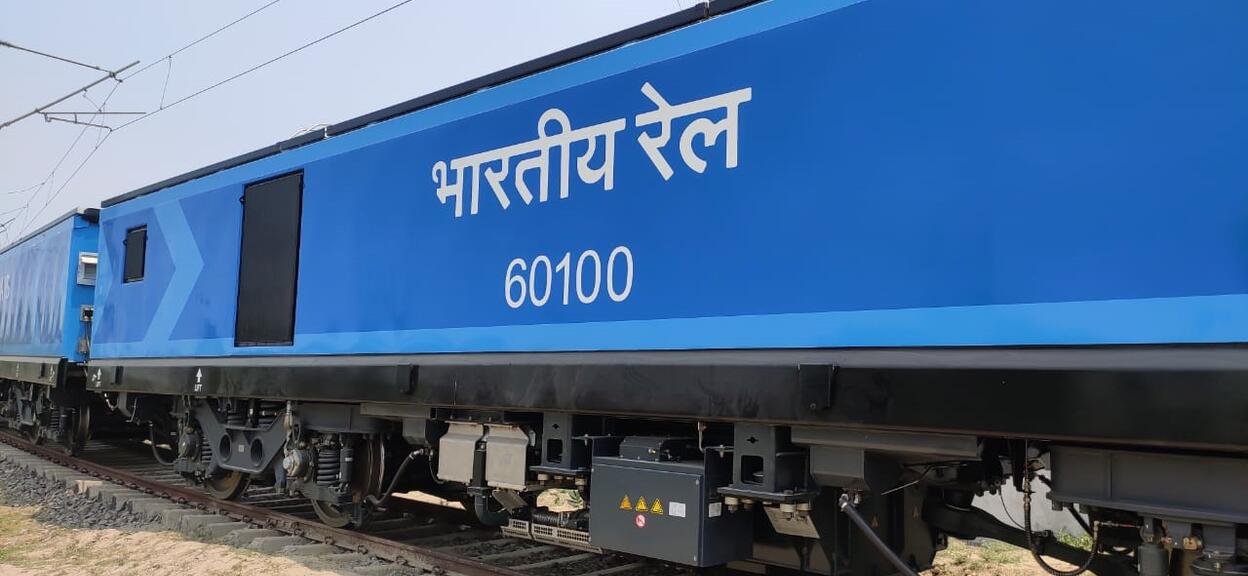 Alstom_100th eLoco (3).jpg