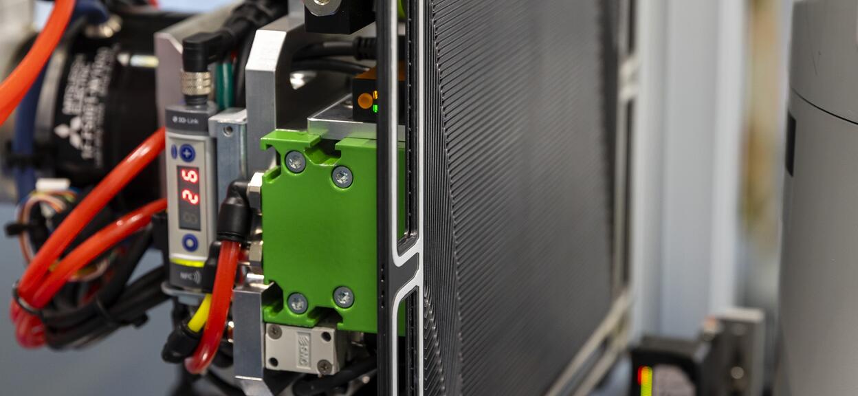 Robot : Assemblage automatique du stack (cœur de pile à combustible)