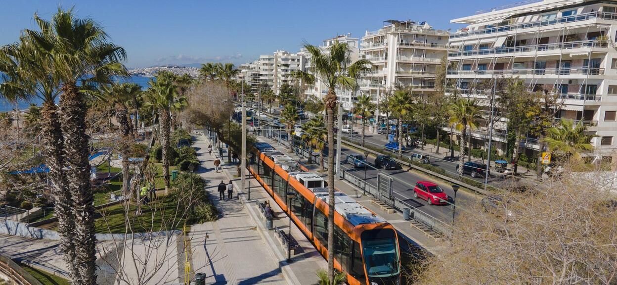Citadis_X05_trams_for_Athens.jpg