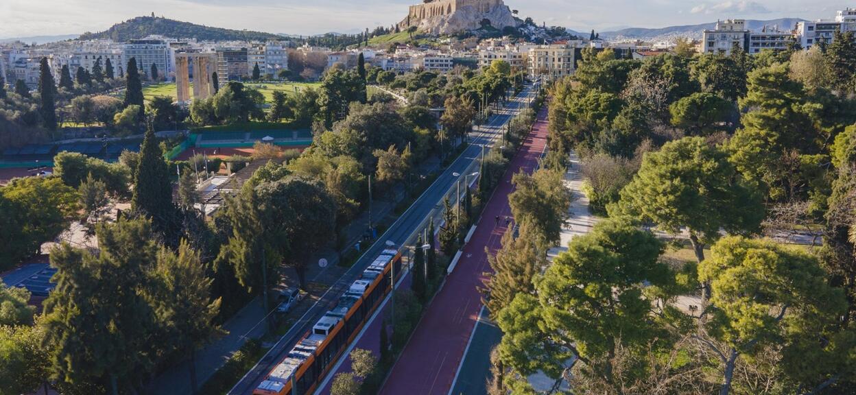 Citadis_X05_trams_for_Athens_1.jpg