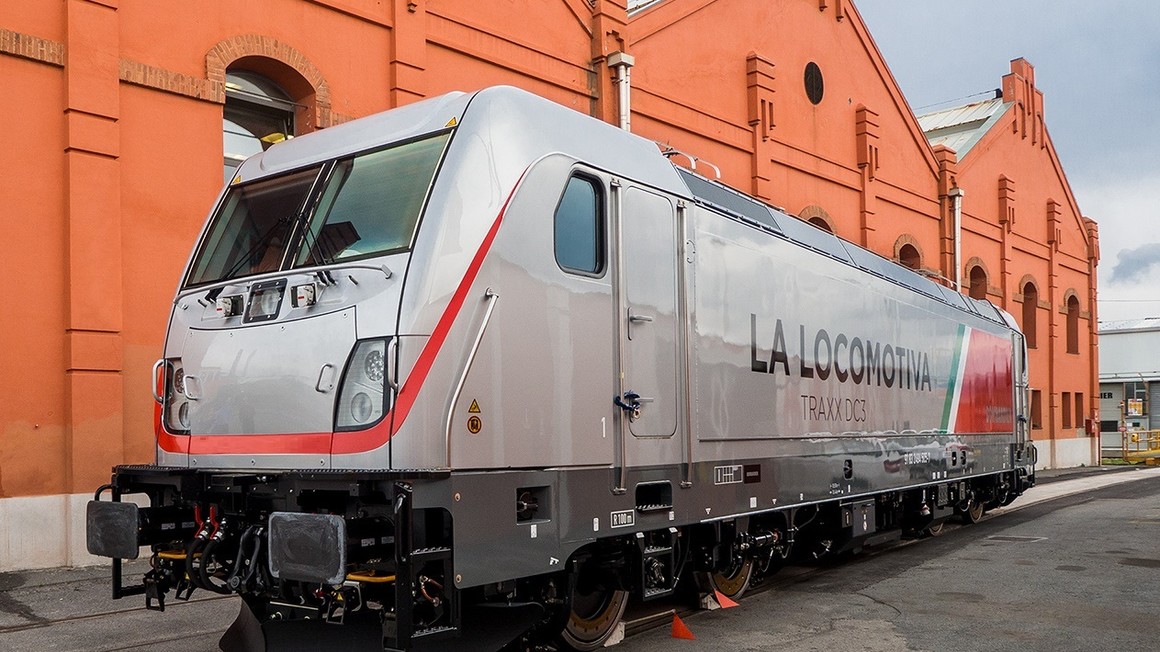 Traxx_DC3_Locomotives_Vado_Ligure.JPG