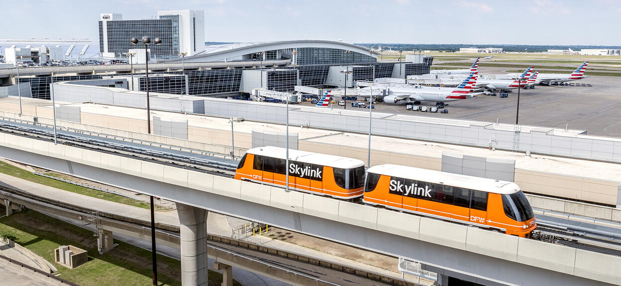 Skylink_DFW_Airport_Innovia_APM.jpg 