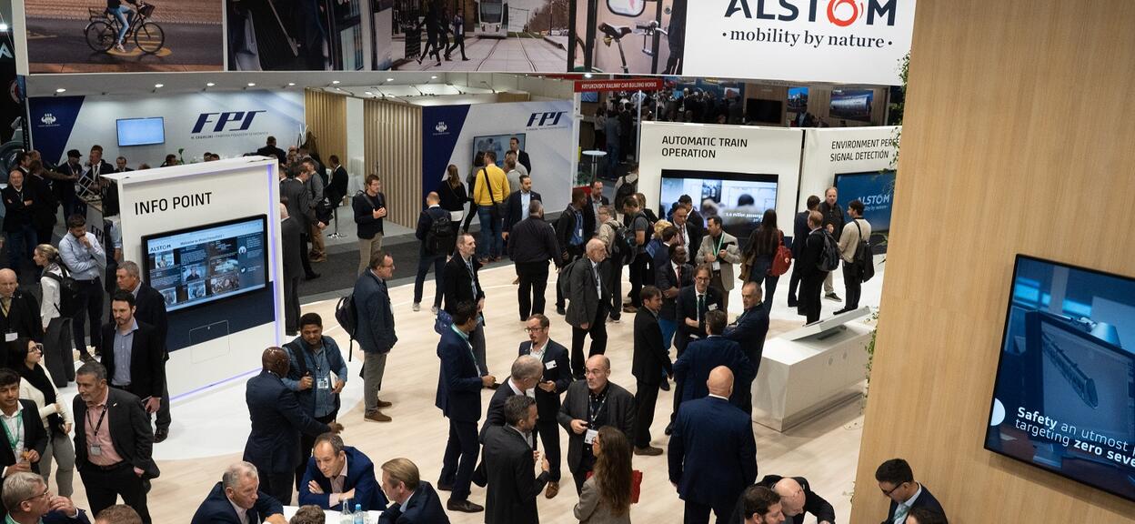Alstom_InnoTrans_2022_Booth_33.jpg 