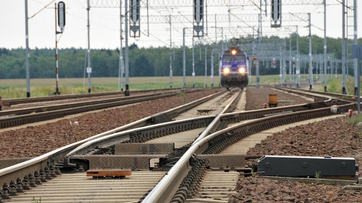 Copyright: krystyna & aleksander / rabij.com / press photo INTERFLO_450_ERTMS_Level_2.jpg
