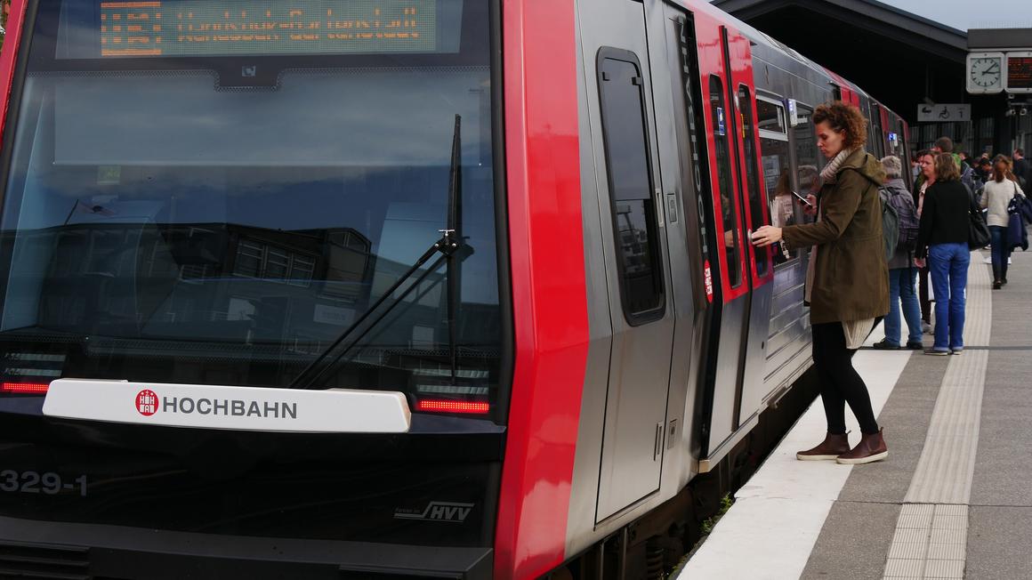 Copyright Alstom SA Die Hamburger Hochbahn von Alstom in Betrieb