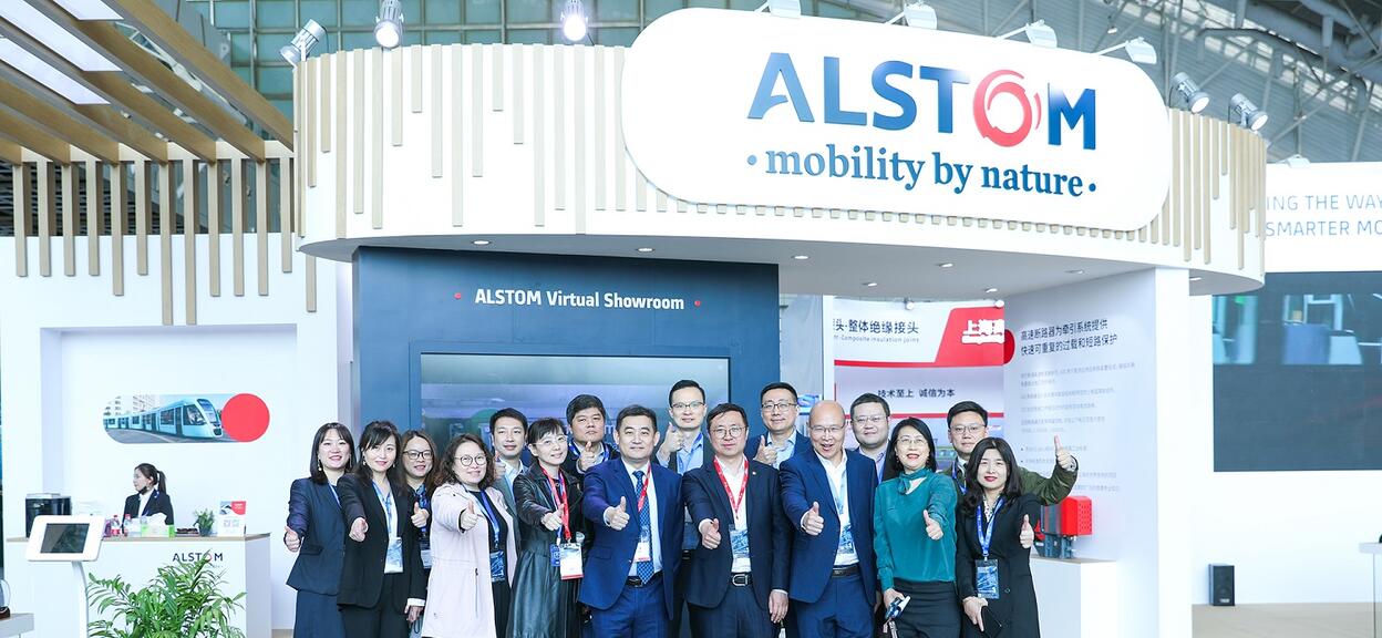 Rail_Metro_China_Group_Photo.jpg