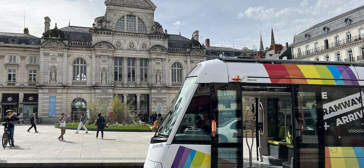 Citadis X05 Angers Ligne C 01