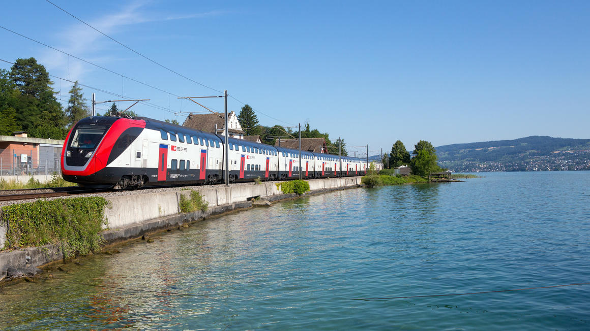 Twindexx Swiss Express (Electric multiple unit (EMU)) -  Double-deck train for SBB CFF FFS (Swiss Federal Railways) Zurichsee, Switzerland