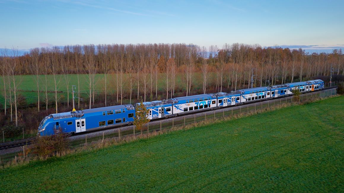 Copyright: Alstom, Samuel Dhote Image of the Omneo Premium Sud train in the autumn countryside