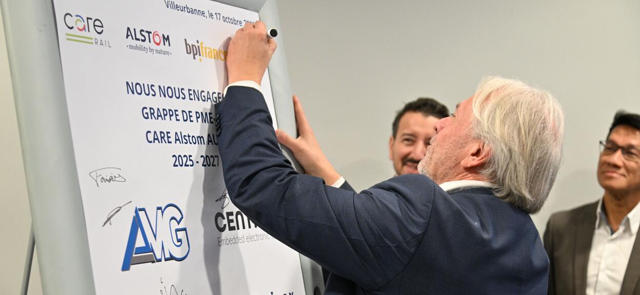 Signature de la Grappe par M. Lionel Pujol