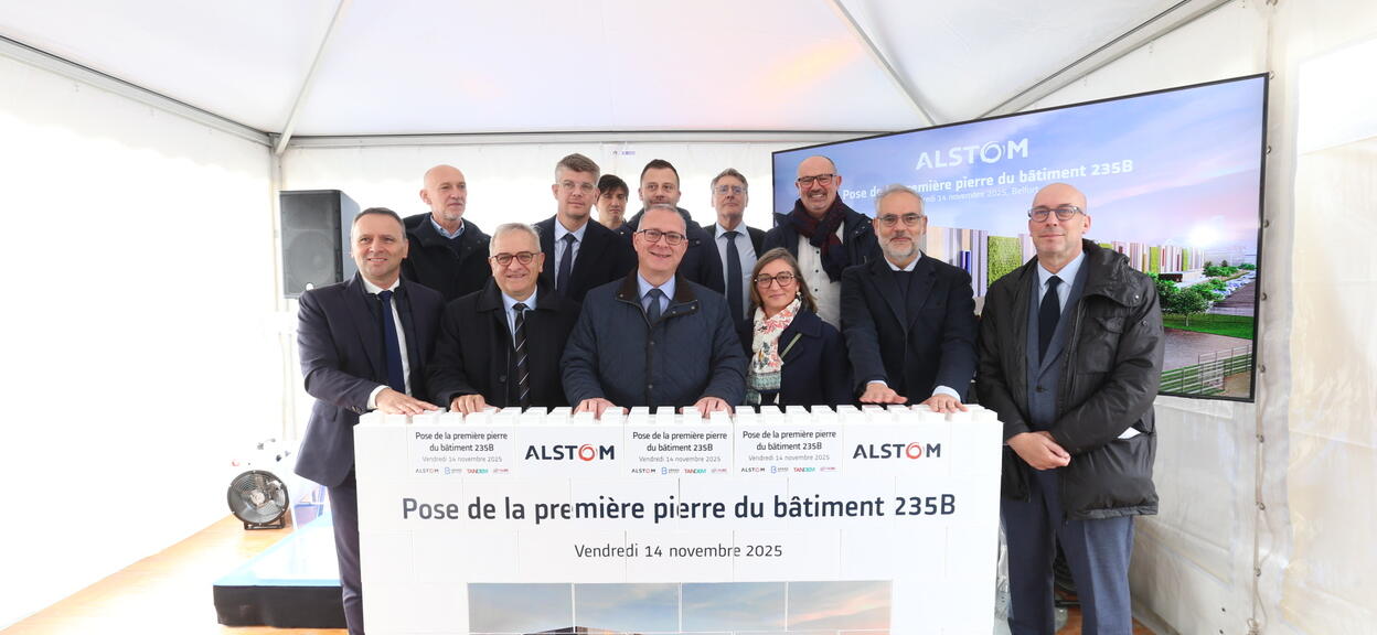 1ère Pierre Bâtiment 235B Equipe