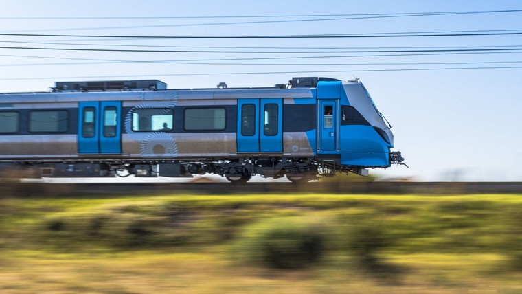600 commuter trains for South Africa