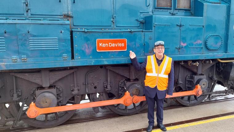 Class 08 No. 08721 Ken Davies