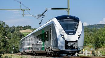 Alstom Coradia Continental battery train for VMS (Verkehrsverbund Mittelsachsen) near Scharfenstein castle, Saxony, Germany in August 2023