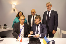 Alstom signs Memorandum of Understanding with Ukrainian Railways for electric locomotives