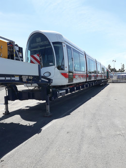 Chargement 100è rame tramway Citadis Lyon 