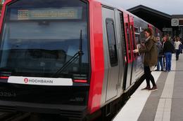 Die Hamburger Hochbahn von Alstom in Betrieb