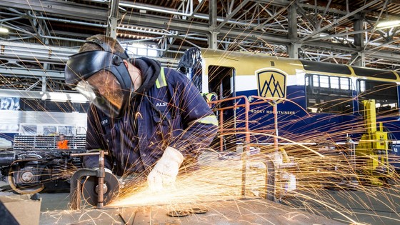 Copyright: Alstom / Martin Klimek Alstom_Services_Rocky_Mountaineer_Rail_Conversion_Project.jpg