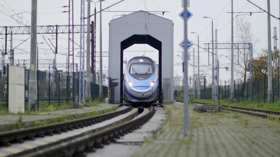 Copyright: Alstom | 7ème Bureau Using 3D cameras and lasers, Alstom’s TrainScannerTM automatically enables condition-based and predictive maintenance for wheels, brake pads and pantograph carbon strips, as well as on under-frames and body shells.