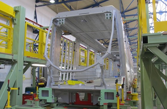 20151116---1st-Carbody---800x320.jpg