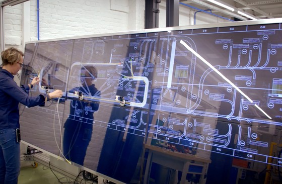 Alstom Table de câblage numérique interactive.jpg