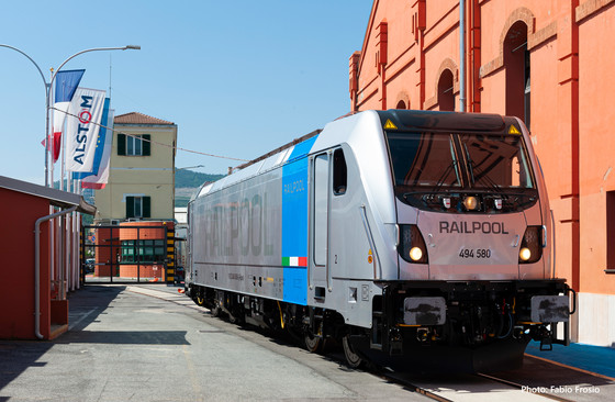Traxx_locomotives_for_Railpool.jpg
