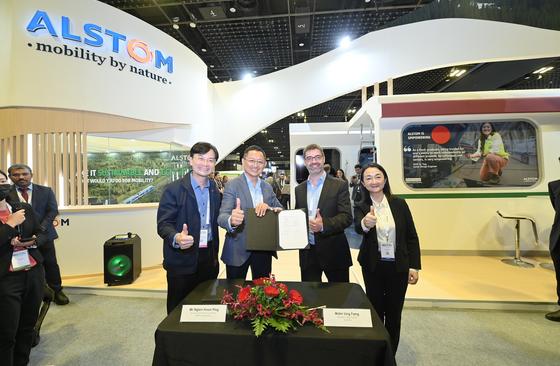 Innovation_MOU_Signing_Ceremony_SMRT_Trains.jpg