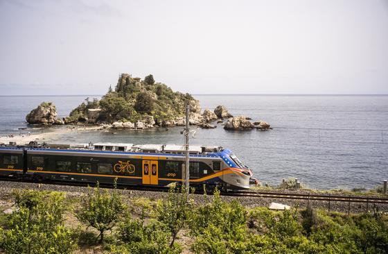 Coradia_Stream_POP_Trenitalia.jpg