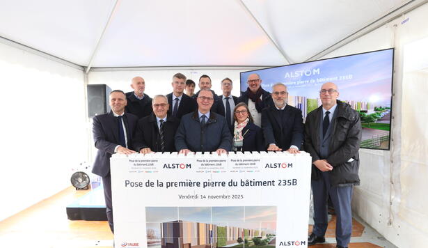 1ère Pierre Bâtiment 235B Equipe