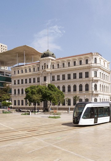 Citadis tram in circulation (Parada dos Museus). Rio de Janeiro. Brasil. | Copyright/Ownership : ALSTOM Transport / TOMA – Vincent Catala